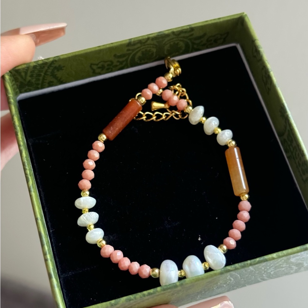 Real crystal/pearl bracelet for sale- New.